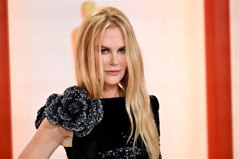 Nicole Kidman defends her controversial Vanity Fair mini skirt 